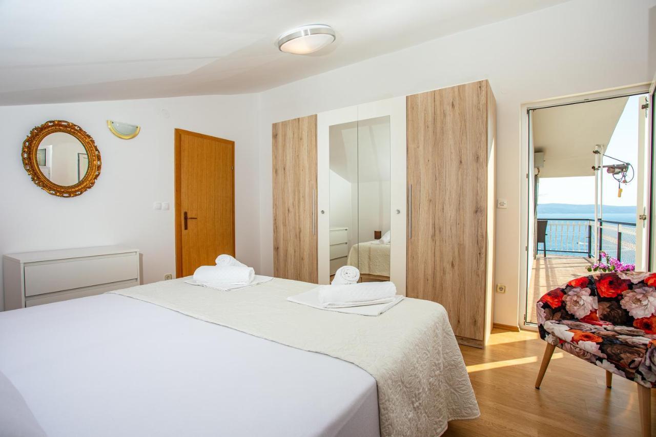 Apartments Adisa 奥米什 外观 照片