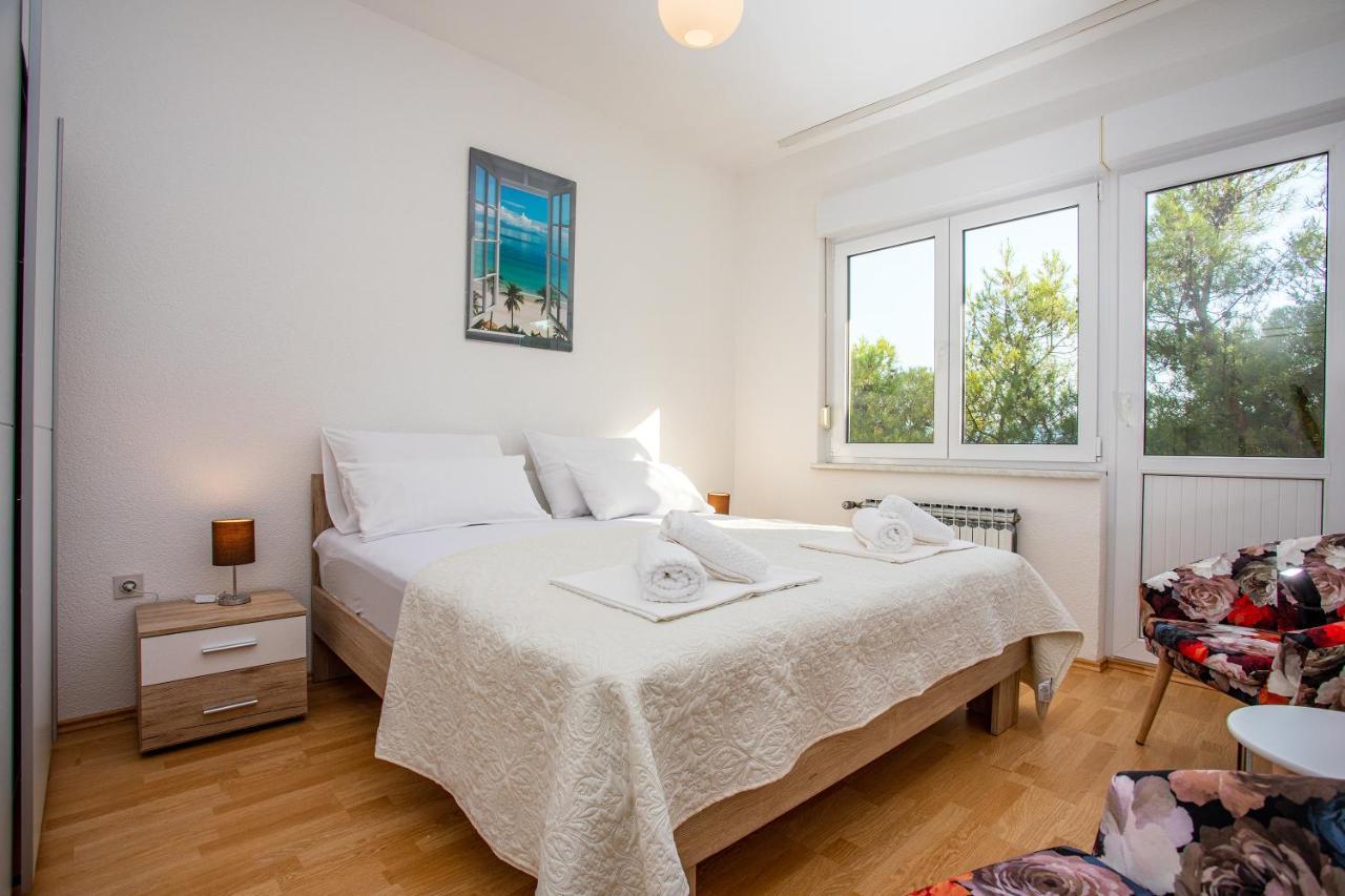 Apartments Adisa 奥米什 外观 照片