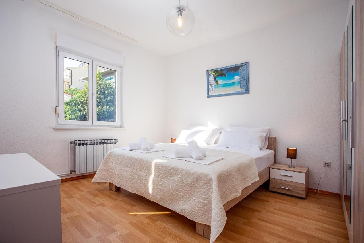 Apartments Adisa 奥米什 外观 照片