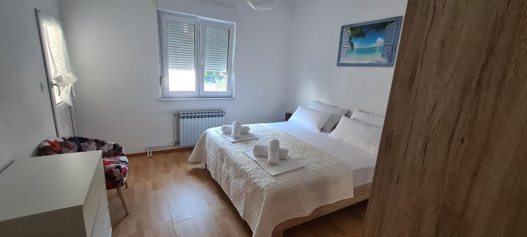 Apartments Adisa 奥米什 外观 照片